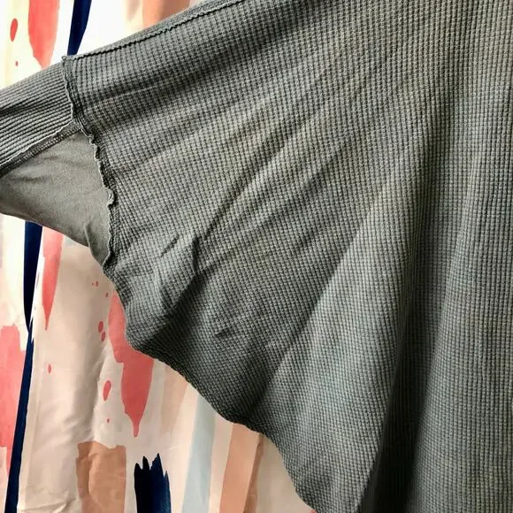 NWOT We the Free / Free People Microphone Drop Thermal Top Silver Pine Size XS - Picture 7 of 12